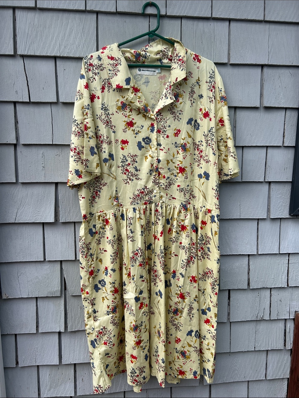 Ella Simone 2X Yellow Floral Dress with Button Front to the waist- NWOTs